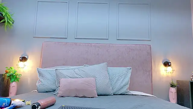 Snapshot of Busty_Zay chatting on 02.17.26 Busty Zay online show from 02.17.26