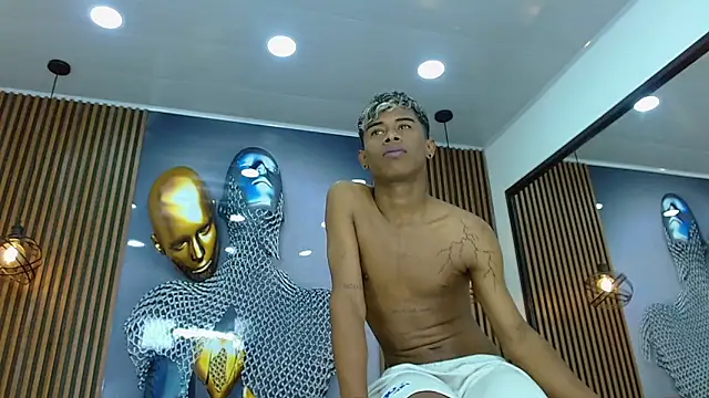 TonnyMarck online show from 04.10.26