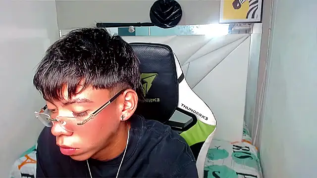 Liarr  online show from 03.24.26