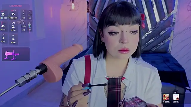 Snapshot of _Vermell_ chatting on 02.19.26 Vermell online show from 02.19.26