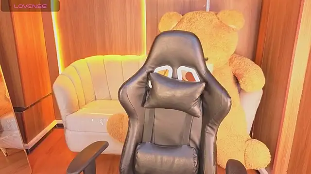 Alina b  online show from 02.13.26