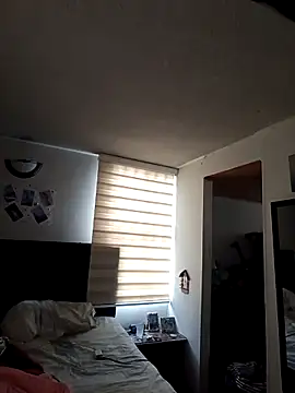 Snapshot of maynor_1998 chatting on 02.01.26 maynor 1998 online show from 02.01.26