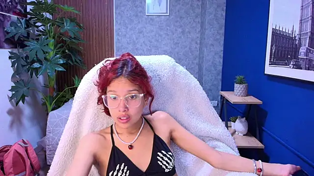 Snapshot of saphire_ chatting on 02.20.26 saphire online show from 02.20.26