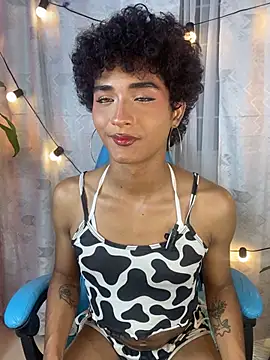 Snapshot of Kaliope_baby chatting on 04.26.26 Kaliope baby online show from 04.26.26