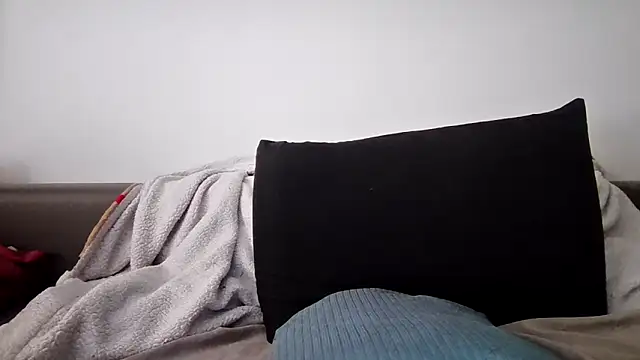 YoungforOld32 online show from 03.26.26