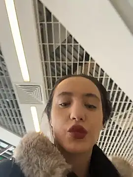 MiaTee online show from 02.14.26