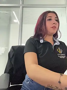 Nahomy Benett online show from 03.04.26