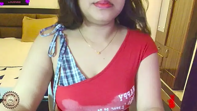 Snapshot of Yara-143 chatting on 06.23.26 Yara-143 online show from 06.23.26