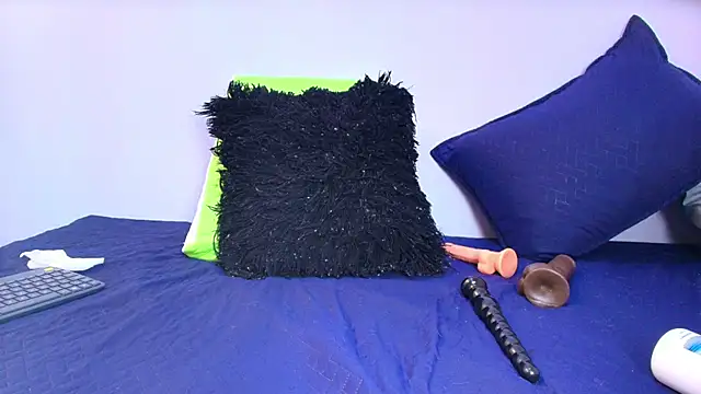 melany roberts  online show from 03.12.26