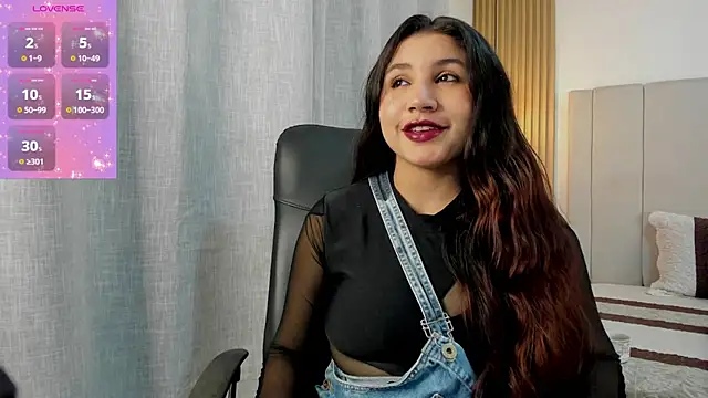 Victoria Rosee online show from 04.11.26