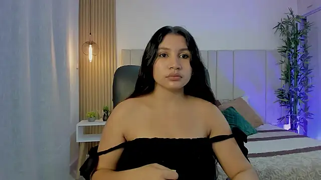 Snapshot of Victoria_Rosee chatting on 04.17.26 Victoria Rosee online show from 04.17.26