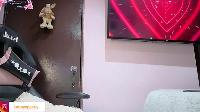 emyxpearly online show from 03.02.26