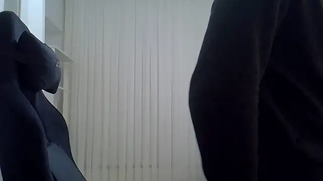 Snapshot of ciceroable chatting on 05.19.26 ciceroable online show from 05.19.26
