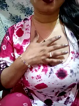 Snapshot of PARI51 chatting on 02.26.26 PARI51 online show from 02.26.26