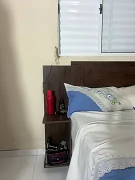 Renataalves online show from 04.29.26