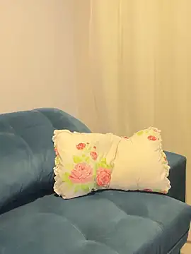 SirenStell0 online show from 04.14.26