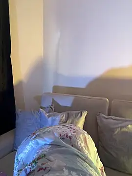 Snapshot of isabella-collins- chatting on 02.07.26 isabella-collins- online show from 02.07.26