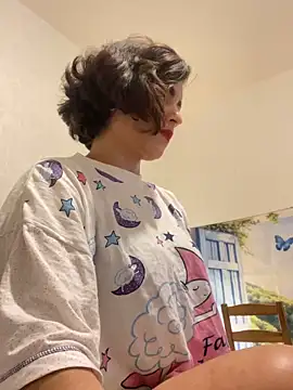 eva luz online show from 04.07.26