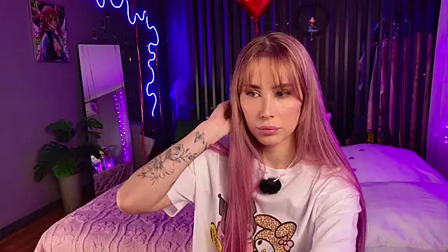 Snapshot of plugmyHDMI chatting on 02.16.26 plugmyHDMI online show from 02.16.26