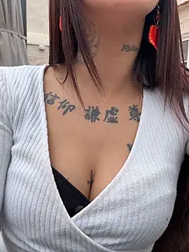 Snapshot of MelaFoxx chatting on 02.11.26 MelaFoxx online show from 02.11.26