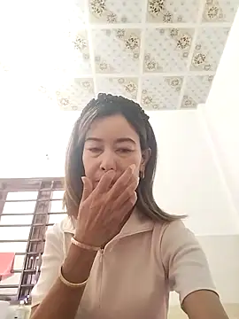 Sexy-ladyboobs69 online show from 02.02.26