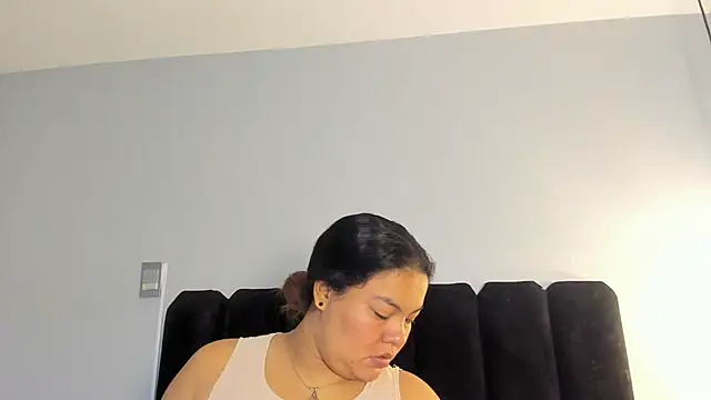 Amaranoir- online show from 02.01.26