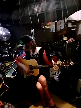 Snapshot of AllucyLu chatting on 02.15.26 AllucyLu online show from 02.15.26