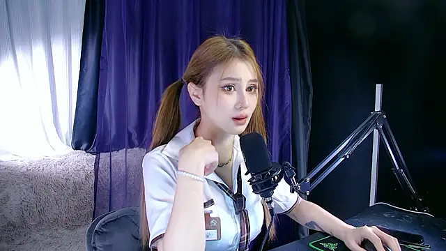 Yunny-888 online show from 02.04.26