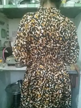 khushi rawat online show from 02.18.26