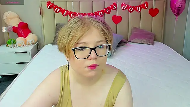 Snapshot of Lauraaa_Smith chatting on 02.19.26 Lauraaa Smith online show from 02.19.26