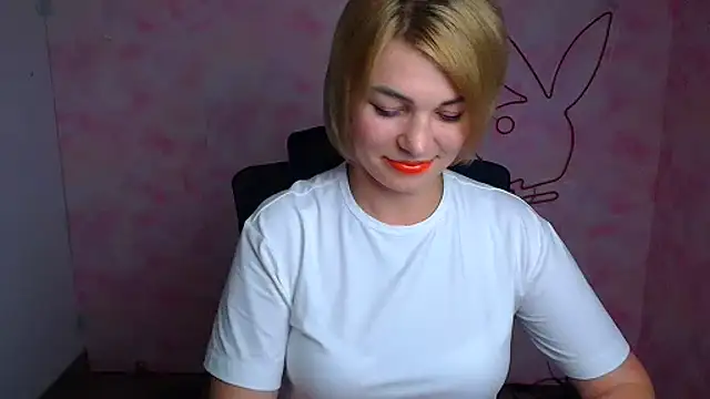 CuttieEmma online show from 07.07.26