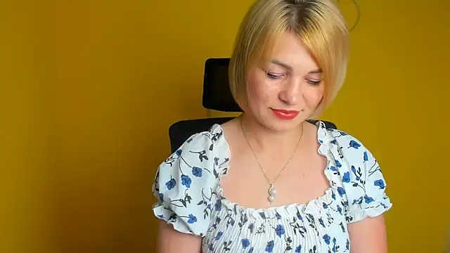 CuttieEmma online show from 07.17.26