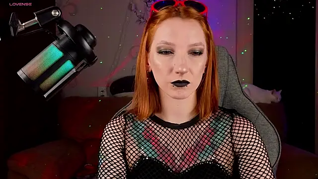 Vamp Mila online show from 04.21.26