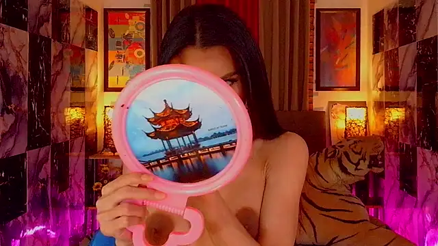 Snapshot of SeductiveSamanthaTS chatting on 02.19.26 SeductiveSamanthaTS online show from 02.19.26