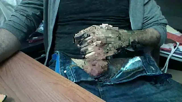 elegantblack online show from 03.30.26