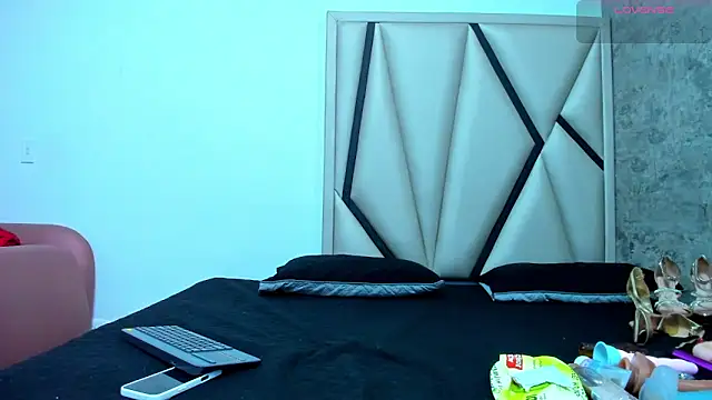 Emily-Queen03 online show from 02.26.26