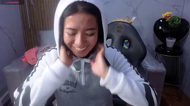 Lynn turner online show from 03.21.26