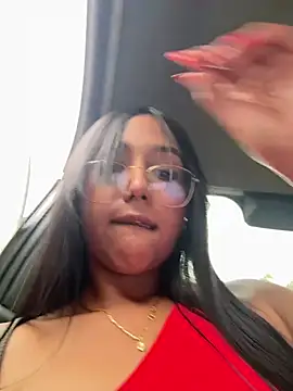 Snapshot of Lucianaaguzman chatting on 02.18.26 Lucianaaguzman online show from 02.18.26