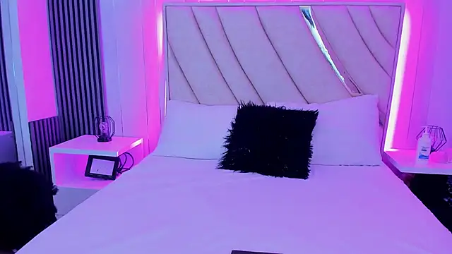 Snapshot of Sotf_Charlotte chatting on 02.26.26 Sotf Charlotte online show from 02.26.26