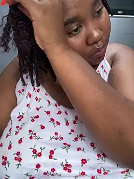 Snapshot of MeekyCurvyAss chatting on 02.21.26 MeekyCurvyAss online show from 02.21.26