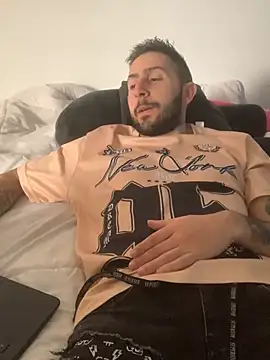 robeertiito online show from 04.08.26