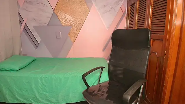 Snapshot of canela_salvaje chatting on 02.20.26 canela salvaje online show from 02.20.26