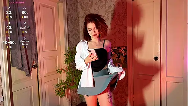 LaurynGeisinger online show from 03.05.26