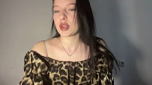 Snapshot of Sarahsolara chatting on 02.13.26 Sarahsolara online show from 02.13.26