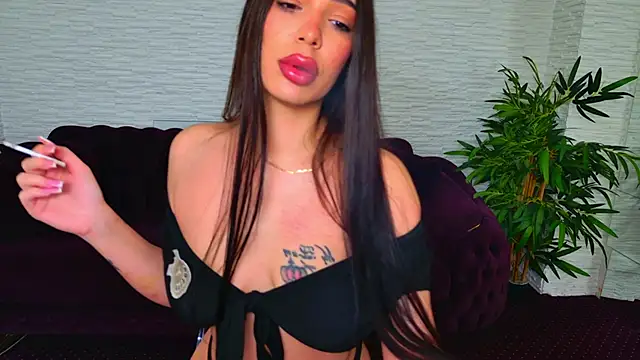 Snapshot of MollyDolley chatting on 02.28.26 MollyDolley online show from 02.28.26