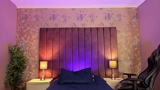 sophiegriffin online show from 04.04.26