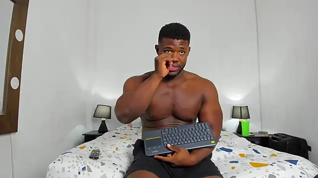 James McBoy online show from 04.16.26