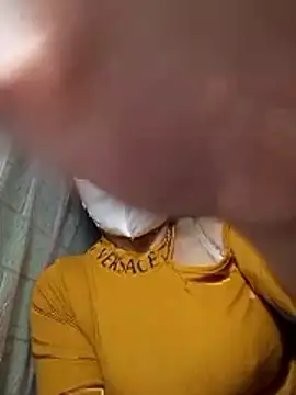 Snapshot of AYW-29 chatting on 02.11.26 AYW-29 online show from 02.11.26