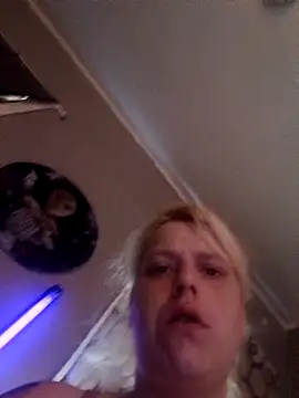 Shirley0810 online show from 04.14.26