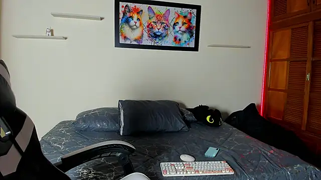 Snapshot of meredit_cris23 chatting on 02.12.26 meredit cris23 online show from 02.12.26